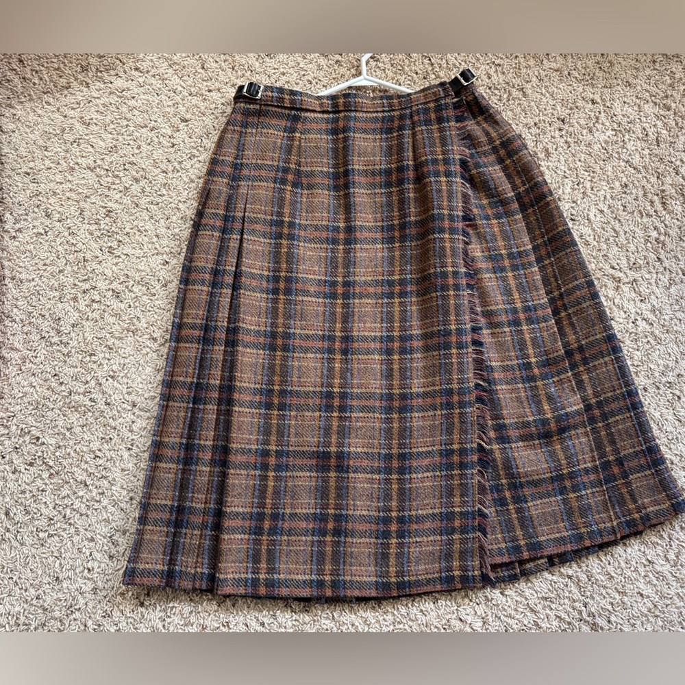 Oniell of Dublin Pleated Plaid Wrap Skirt size 12 Pure new wool made in Ireland